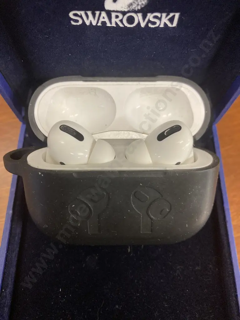 Apple AirPods With Charging Case & Black Cover (Model A2190) Image 1++